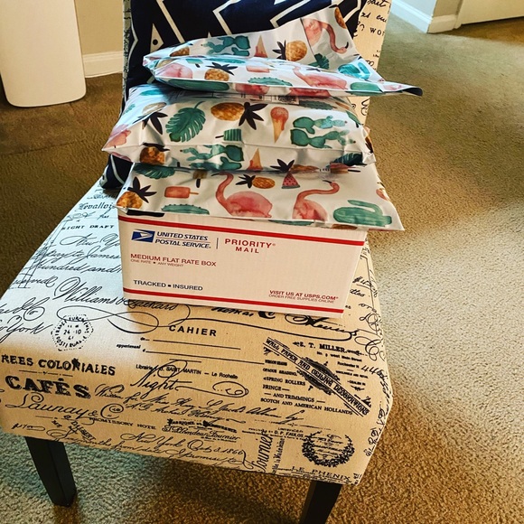 Bookmark to find your favorite items! - Picture 6 of 7